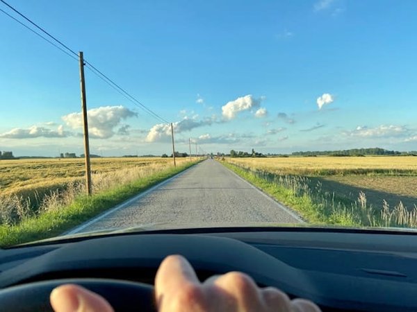 Comment se déroule la conduite accompagnée et comment la réussir ?