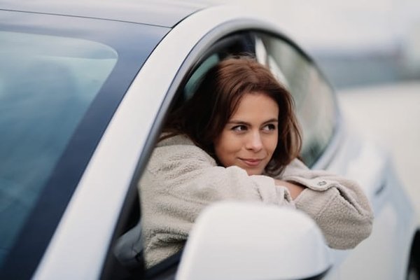 Comment financer son permis de conduire avec le dispositif FAJ ?