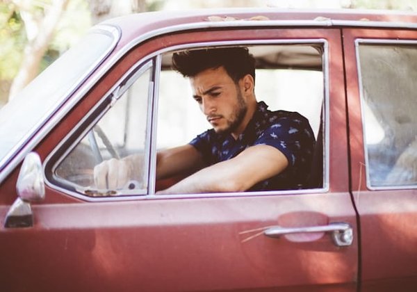 Comment choisir son auto-école en ligne?